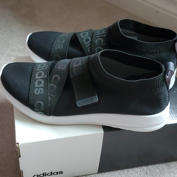 Adidas running shoes - Picture 2 of 5